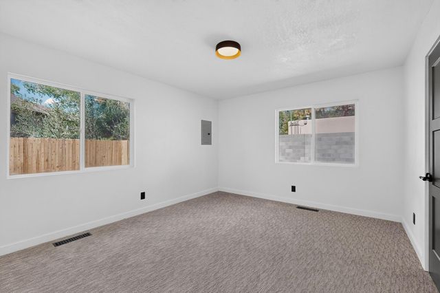 8413 Aztec Road NE, Albuquerque, NM 87111