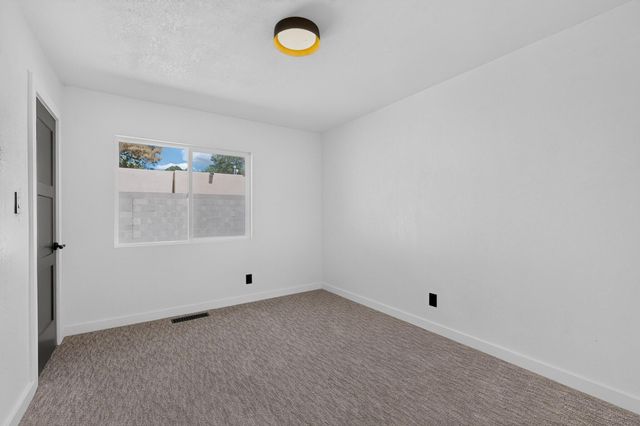 8413 Aztec Road NE, Albuquerque, NM 87111