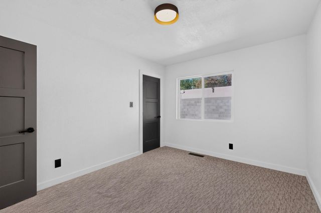 8413 Aztec Road NE, Albuquerque, NM 87111