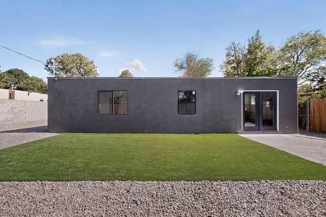 8413 Aztec Road NE, Albuquerque, NM 87111