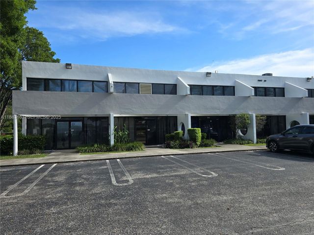 11917 W Sample Road 11921, Coral Springs, FL 33065