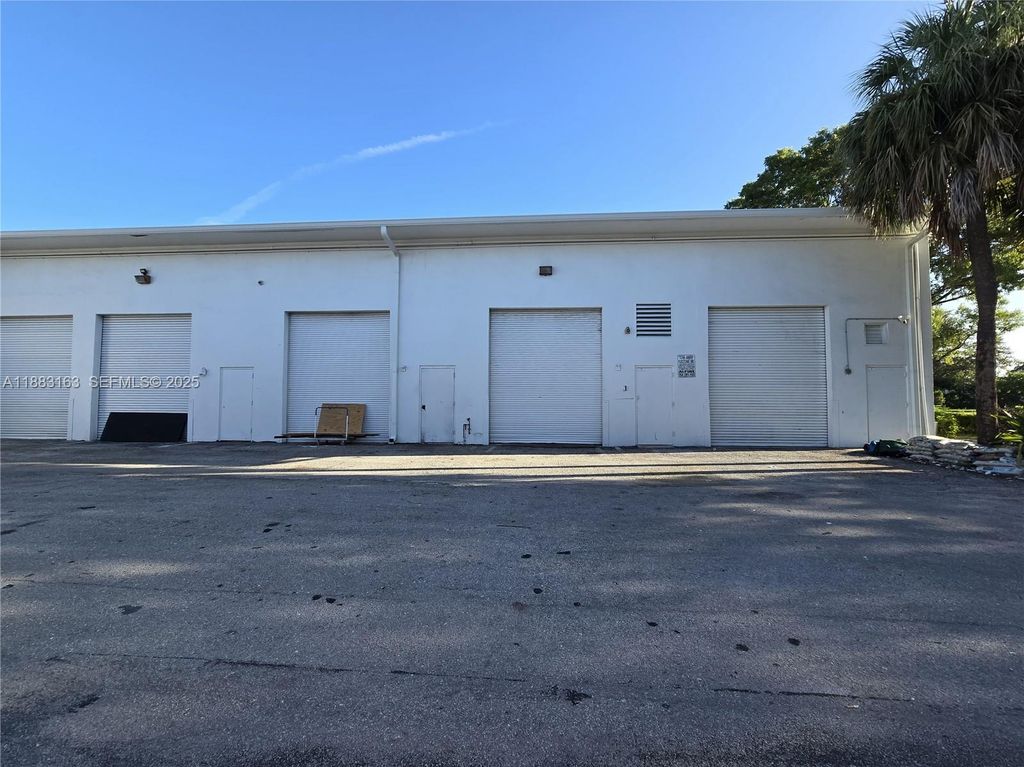 11917 W Sample Road 11921, Coral Springs, FL 33065