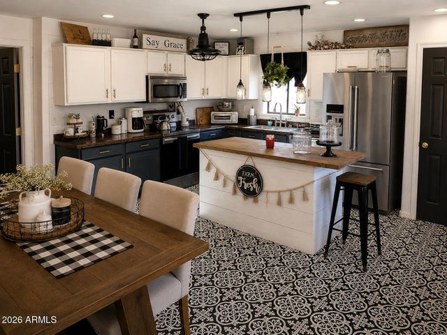 11740 W Avenida Del Sol Avenue, Sun City, AZ 85373