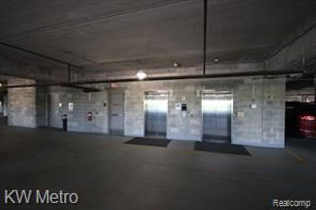 350 N Main Street 716, Royal Oak, MI 48067