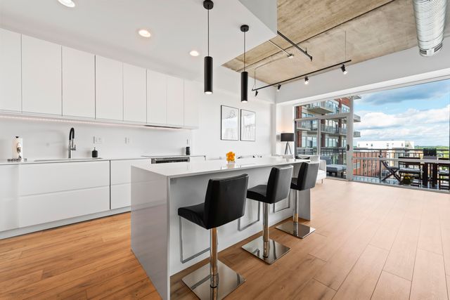 350 N Main Street 716, Royal Oak, MI 48067