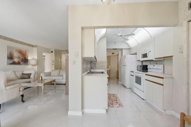 7900 Radice Court 202, Lauderhill, FL 33319