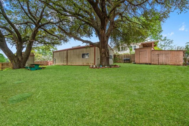 55 Lakeway Drive, Coldspring, TX 77331