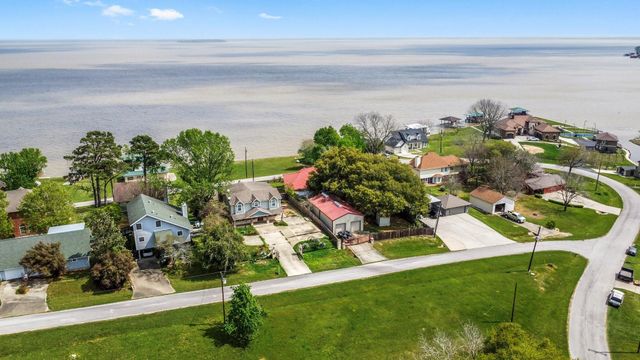 55 Lakeway Drive, Coldspring, TX 77331