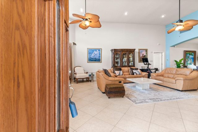 55 Lakeway Drive, Coldspring, TX 77331