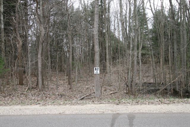 F 70th Street, South Haven, MI 49090