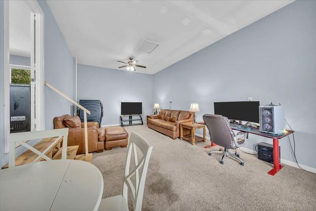 1406 Royal Trl, Manchester, TN 37355