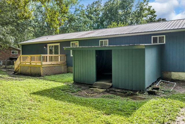 1406 Royal Trl, Manchester, TN 37355