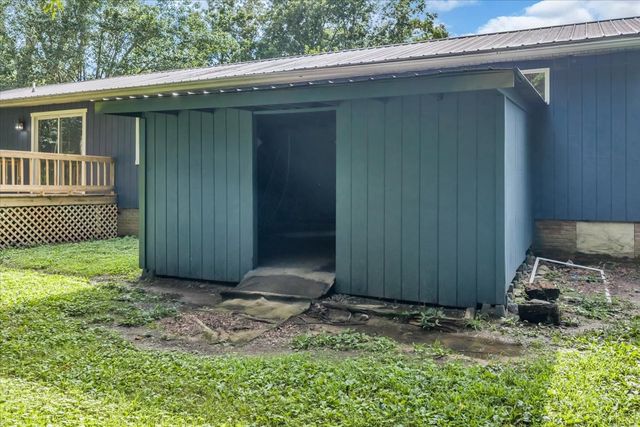 1406 Royal Trl, Manchester, TN 37355