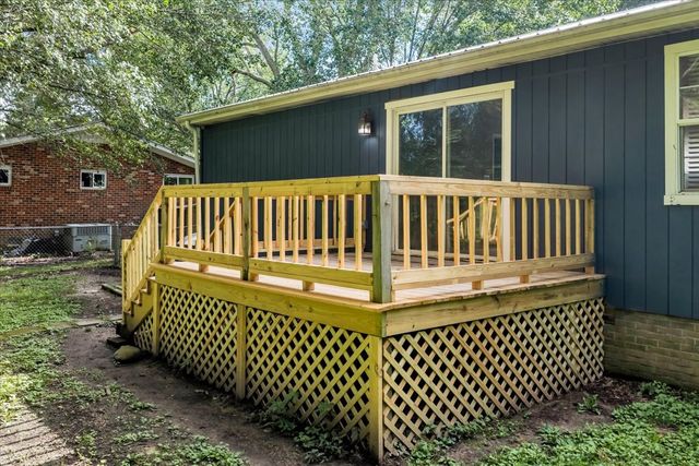 1406 Royal Trl, Manchester, TN 37355