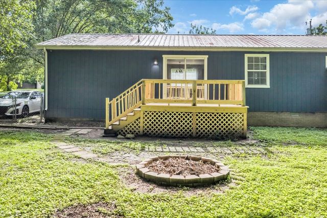 1406 Royal Trl, Manchester, TN 37355