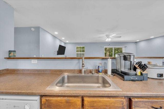 1406 Royal Trl, Manchester, TN 37355