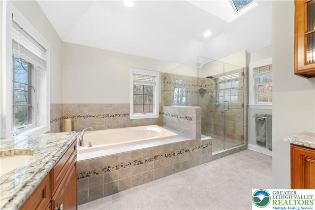 515 Stouts Valley Road, Williams Twp, PA 18042