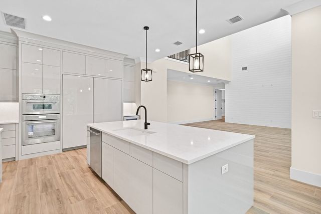 11765 Brown Pelican Way, Vero Beach, FL 32963