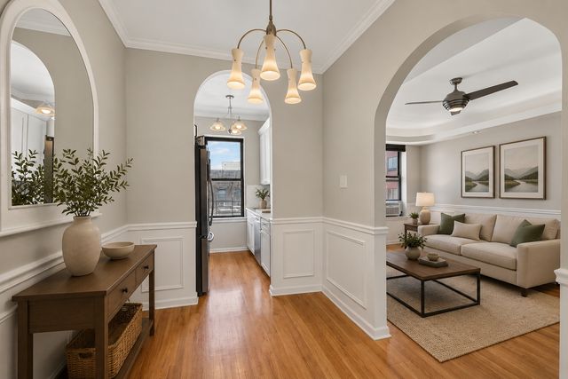 2439 38th St Apt 6D, New York City, NY 11103