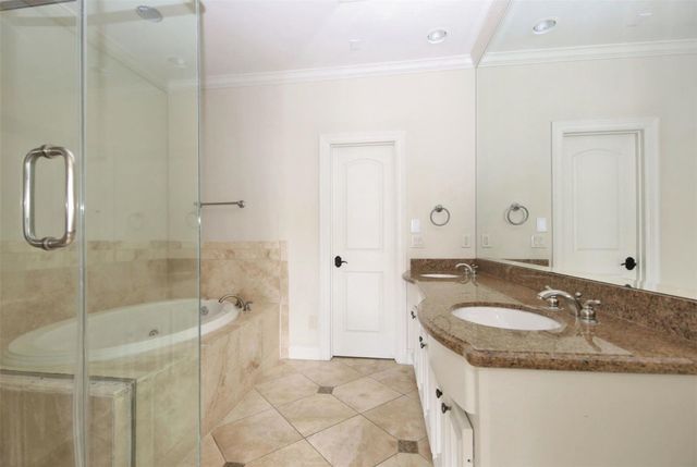 707 Welch, Houston, TX 77006