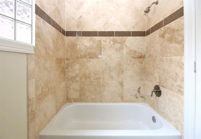 707 Welch, Houston, TX 77006