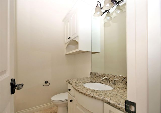 707 Welch, Houston, TX 77006