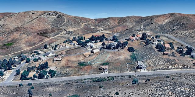 Mccloud Dr, Lake Elizabeth, CA 93532