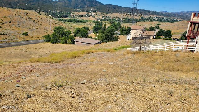 Mccloud Dr, Lake Elizabeth, CA 93532