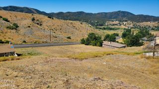 Mccloud Dr, Lake Elizabeth, CA 93532