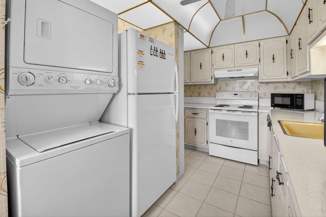 1150 Mahogany Way 203, Delray Beach, FL 33445