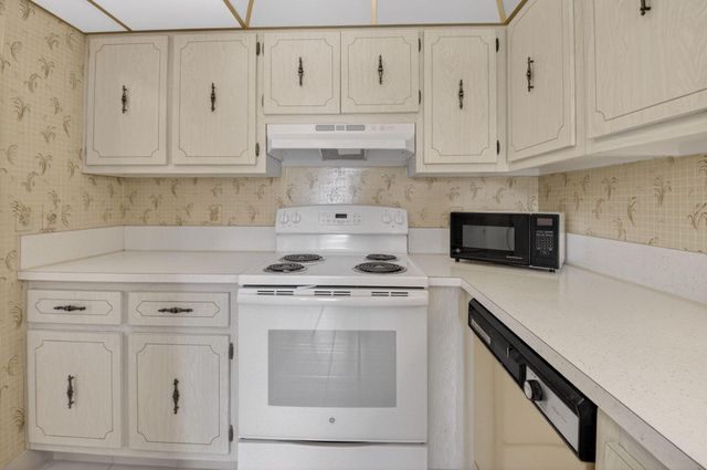 1150 Mahogany Way 203, Delray Beach, FL 33445