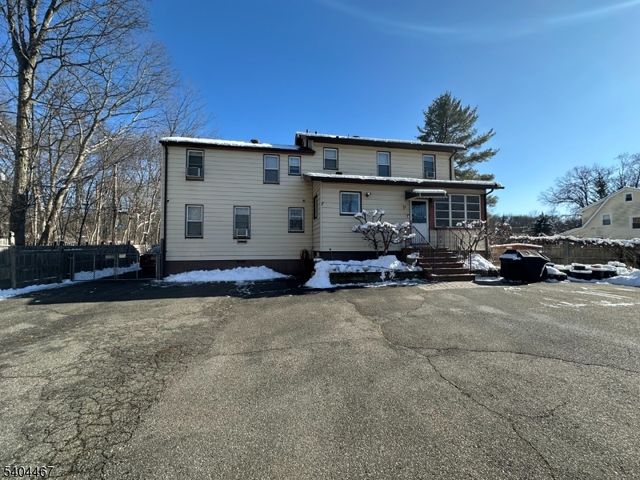 52 Passaic Ave, Livingston Twp., NJ 07039