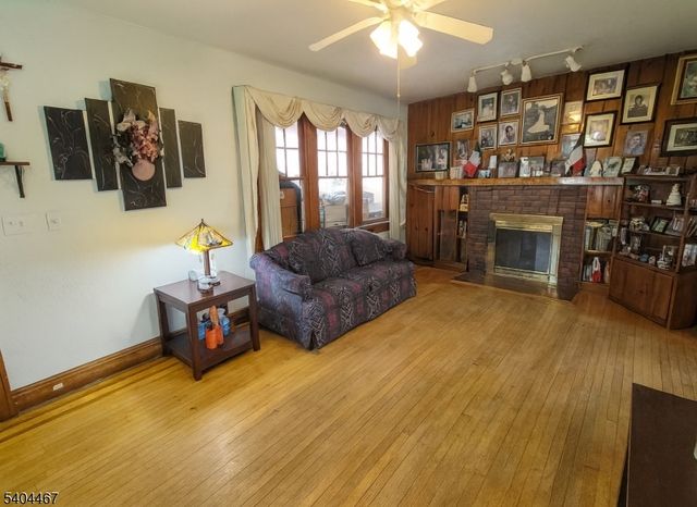 52 Passaic Ave, Livingston Twp., NJ 07039