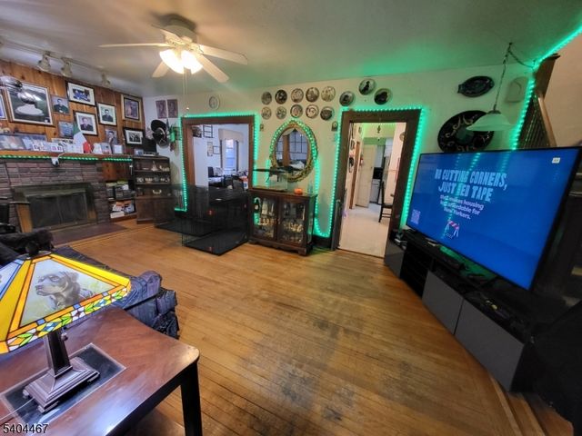 52 Passaic Ave, Livingston Twp., NJ 07039