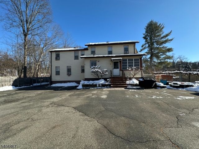 52 Passaic Ave, Livingston Twp., NJ 07039