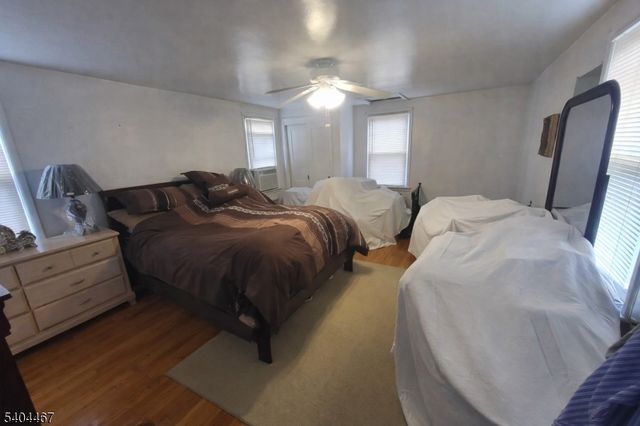 52 Passaic Ave, Livingston Twp., NJ 07039