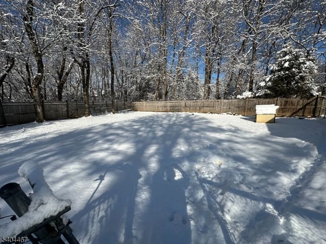 52 Passaic Ave, Livingston Twp., NJ 07039