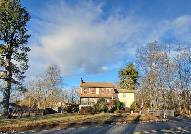 52 Passaic Ave, Livingston Twp., NJ 07039