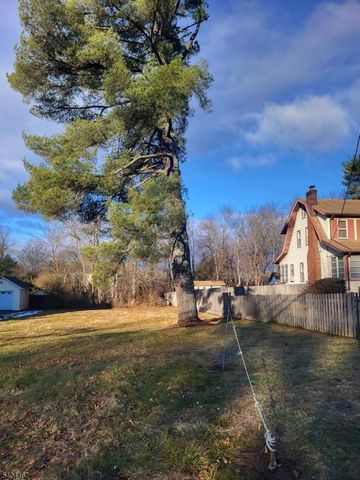 52 Passaic Ave, Livingston Twp., NJ 07039