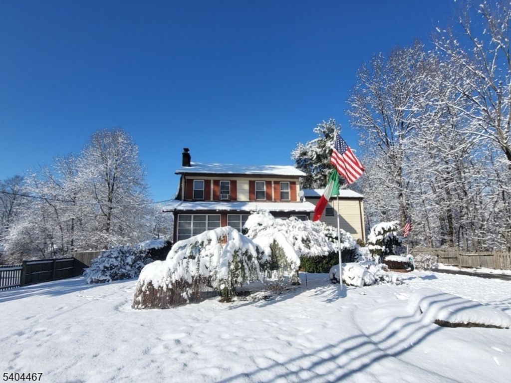 52 Passaic Ave, Livingston Twp., NJ 07039