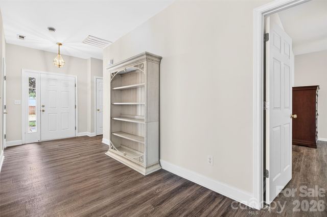 140 Gabriel Drive, Mooresville, NC 28115
