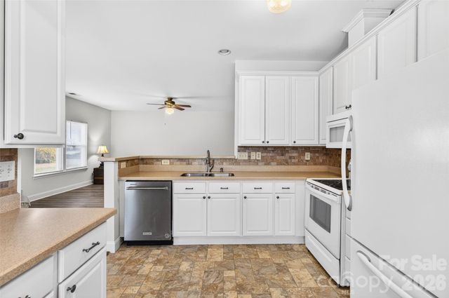 140 Gabriel Drive, Mooresville, NC 28115