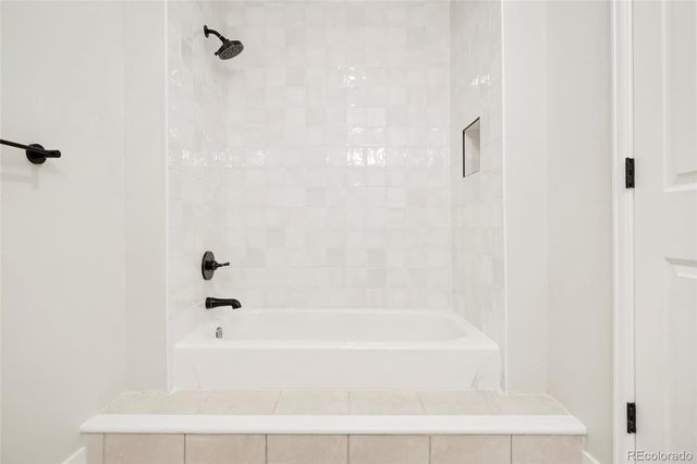 3415 S Ammons Street 6, Lakewood, CO 80227