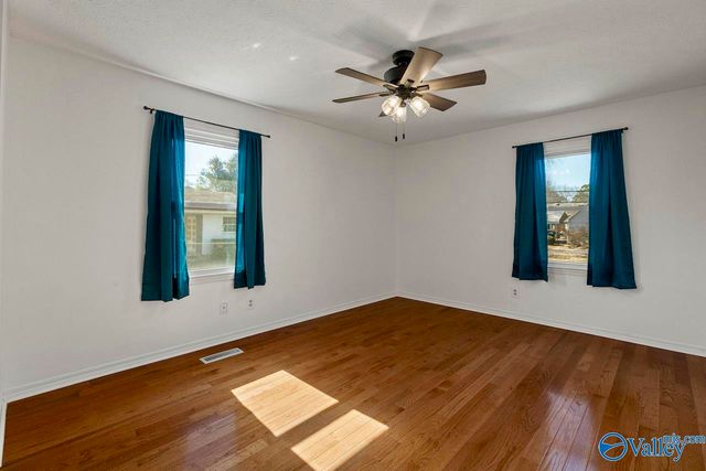 16171 East Glenn Valley, Athens, AL 35611