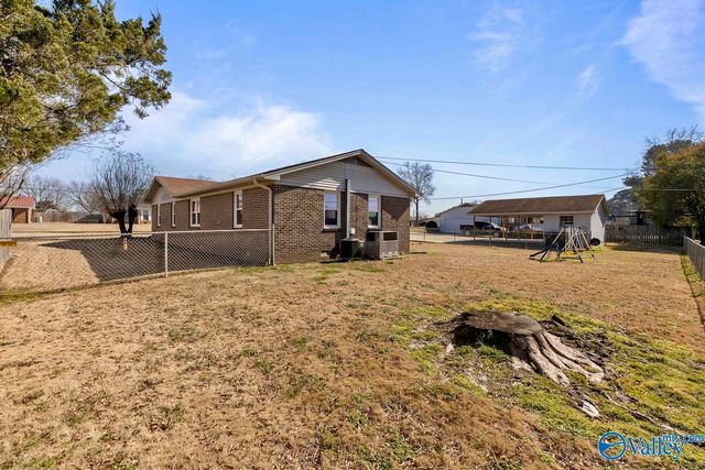 16171 East Glenn Valley, Athens, AL 35611