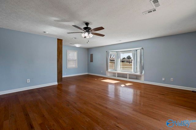 16171 East Glenn Valley, Athens, AL 35611