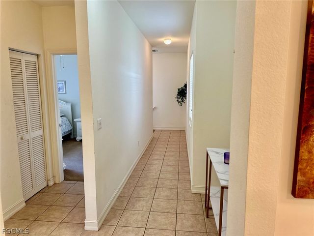 675 Luisa LN 825, Naples, FL 34104