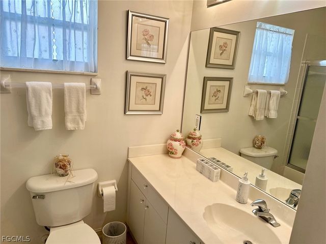 675 Luisa LN 825, Naples, FL 34104