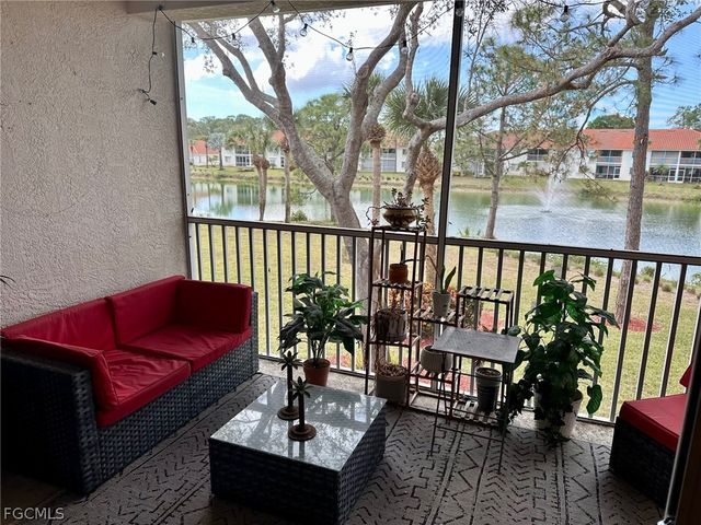 675 Luisa LN 825, Naples, FL 34104