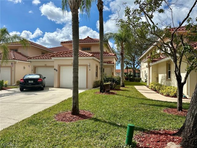 675 Luisa LN 825, Naples, FL 34104